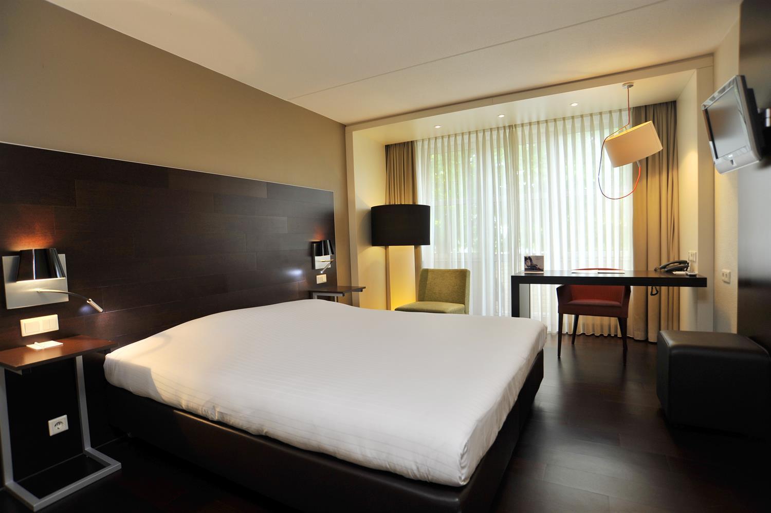 โกลเด้น ทิวลิป แอมป์ แวน นิจเกอร์ก Hotel ไนเกิร์ก ภายนอก รูปภาพ